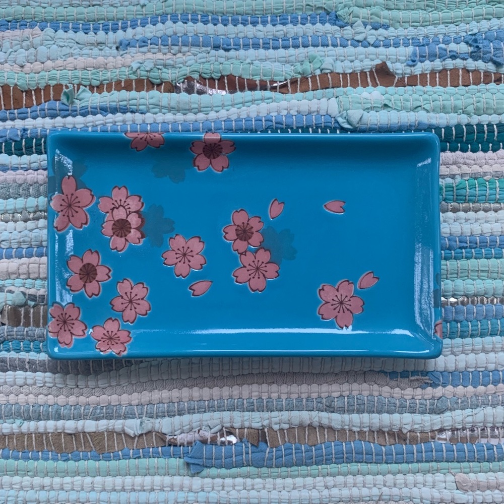 Lotus Blossom Organization Plate